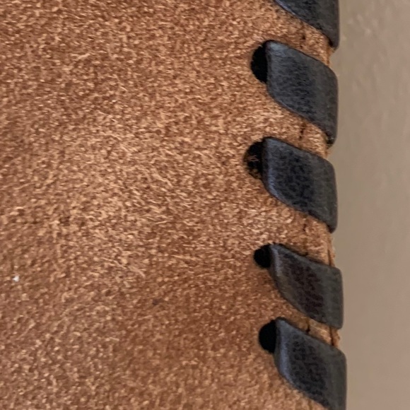 Brown suede purse - Picture 7 of 7